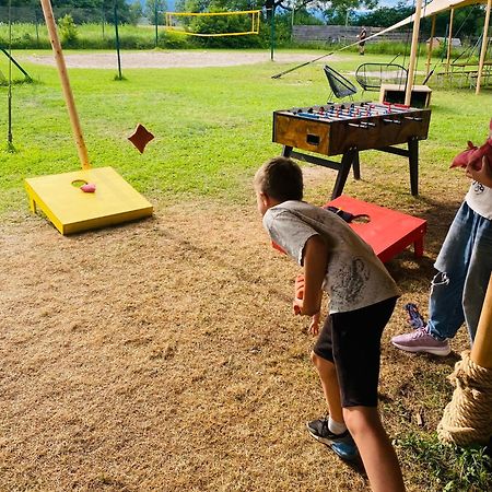 Greenvalleyglamping Sesce Pri Preboldu Exteriör bild