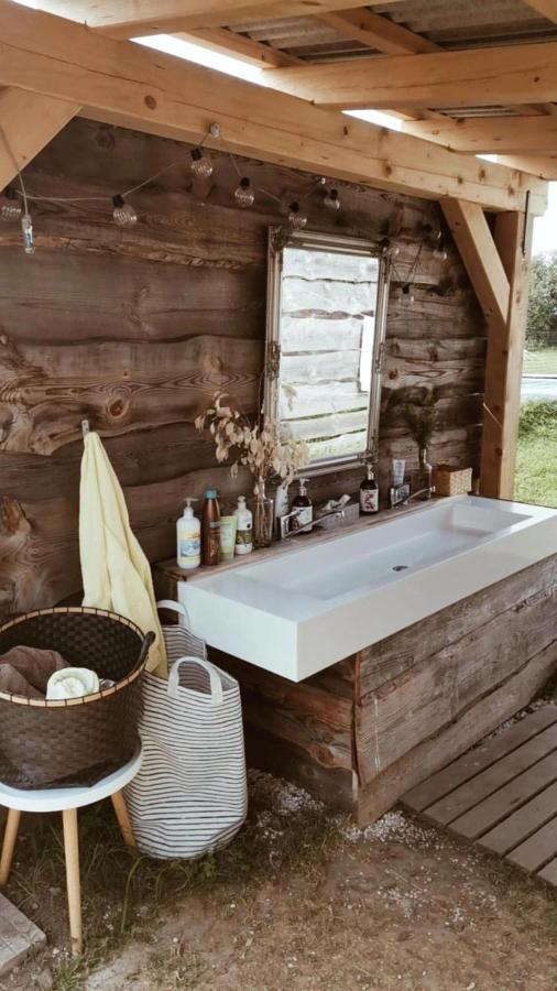 Greenvalleyglamping Sesce Pri Preboldu Exteriör bild