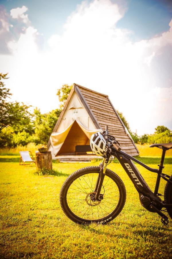 Greenvalleyglamping Sesce Pri Preboldu Exteriör bild