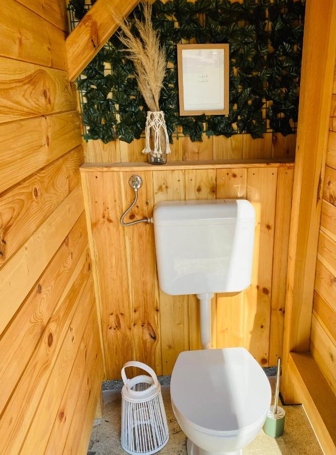 Greenvalleyglamping Sesce Pri Preboldu Exteriör bild