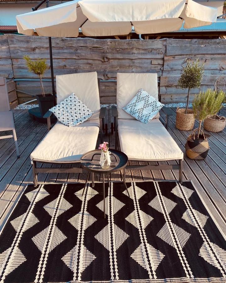 Greenvalleyglamping Sesce Pri Preboldu Exteriör bild