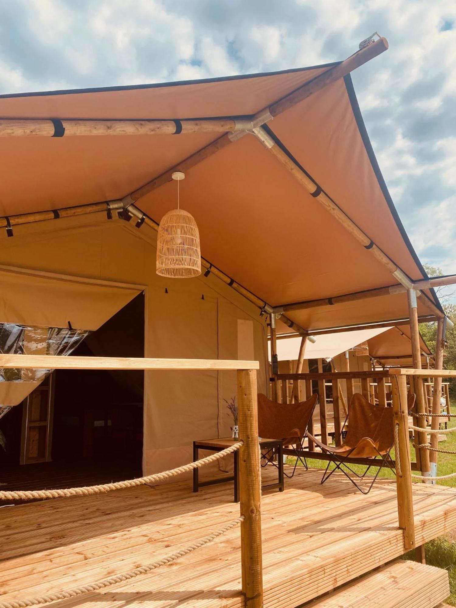 Greenvalleyglamping Sesce Pri Preboldu Exteriör bild